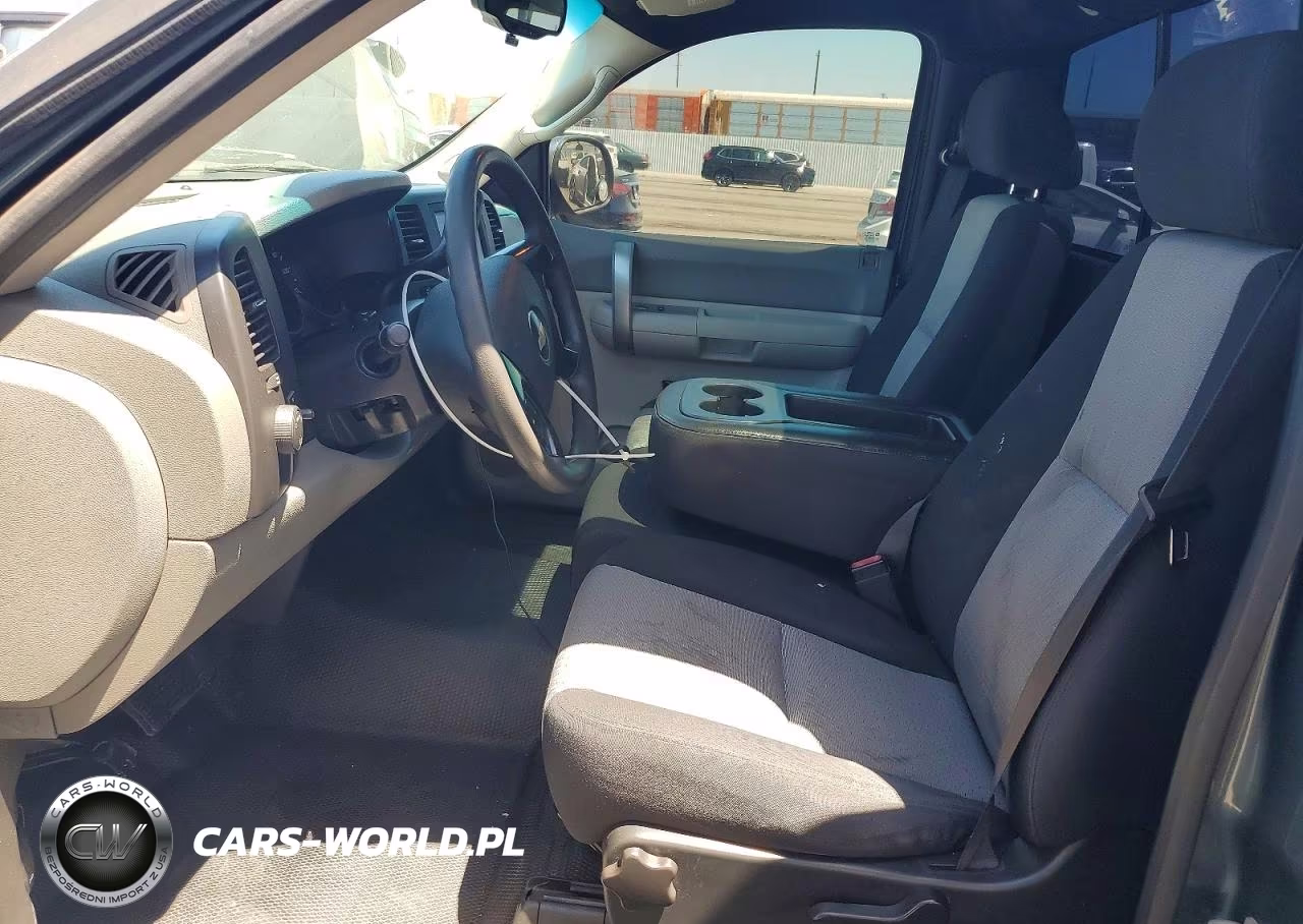 2008 Chevrolet Silverado C1500 VIN:1GCEC14C18Z117035 - 7