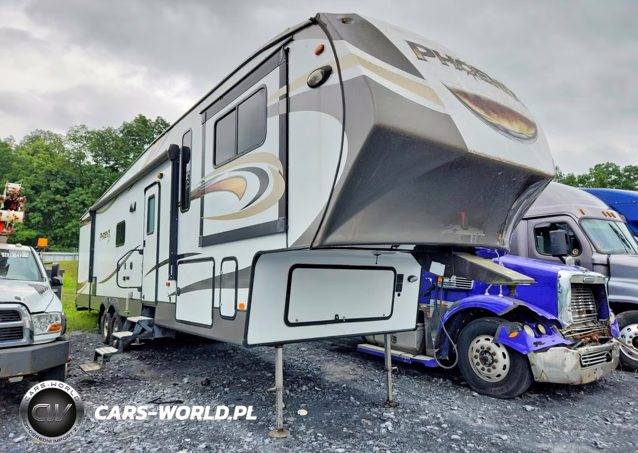 2018 Forest River Phoenix Camper VIN:5ZT3SP2B1JA000338 - 4