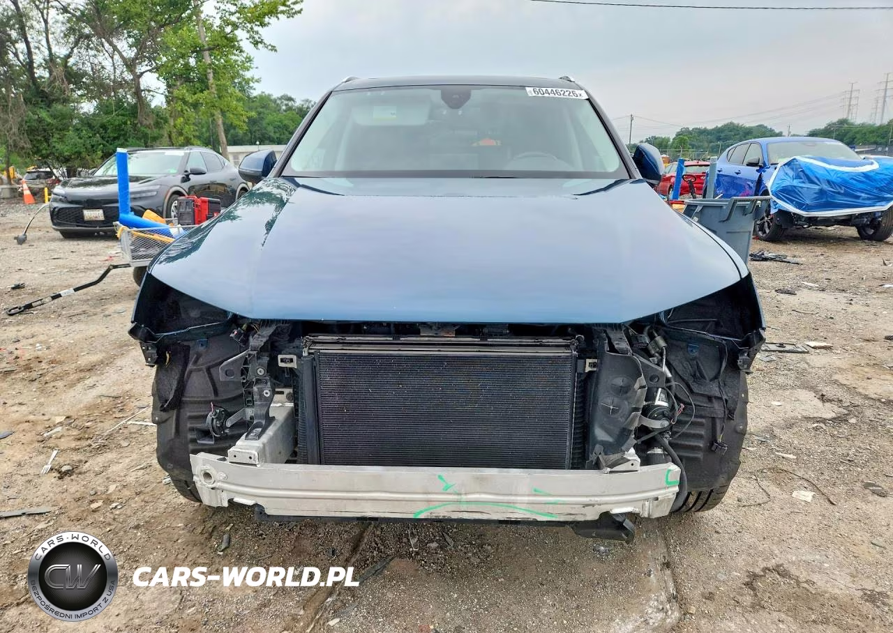 2018 Audi Q7 Premium Plus VIN:WA1LHBF7XJD020203 - 5