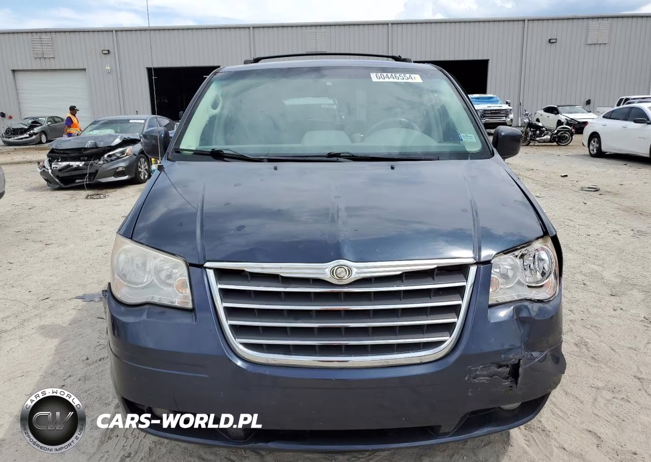 2008 Chrysler Town & Country Touring VIN:2A8HR54P08R714024 - 5
