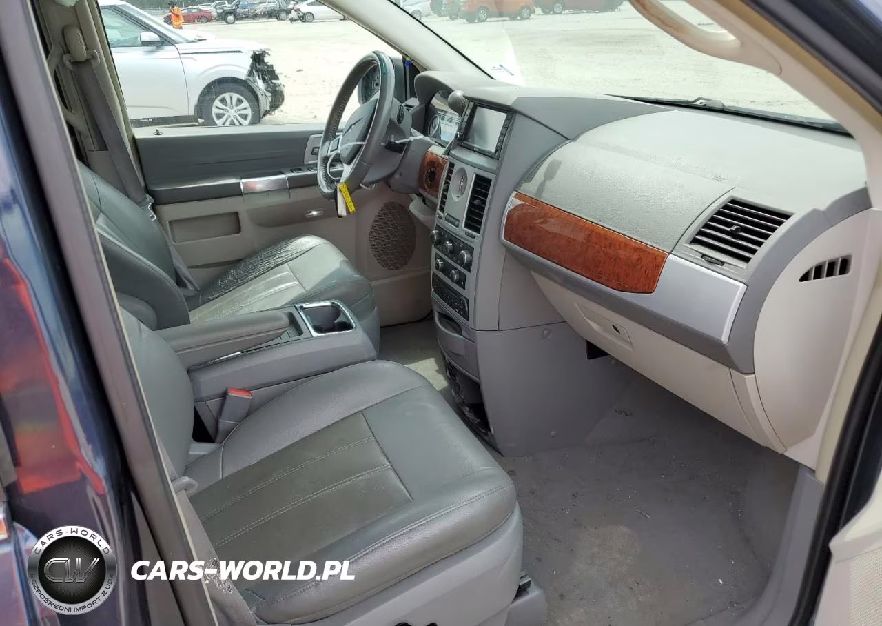 2008 Chrysler Town & Country Touring VIN:2A8HR54P08R714024 - 7