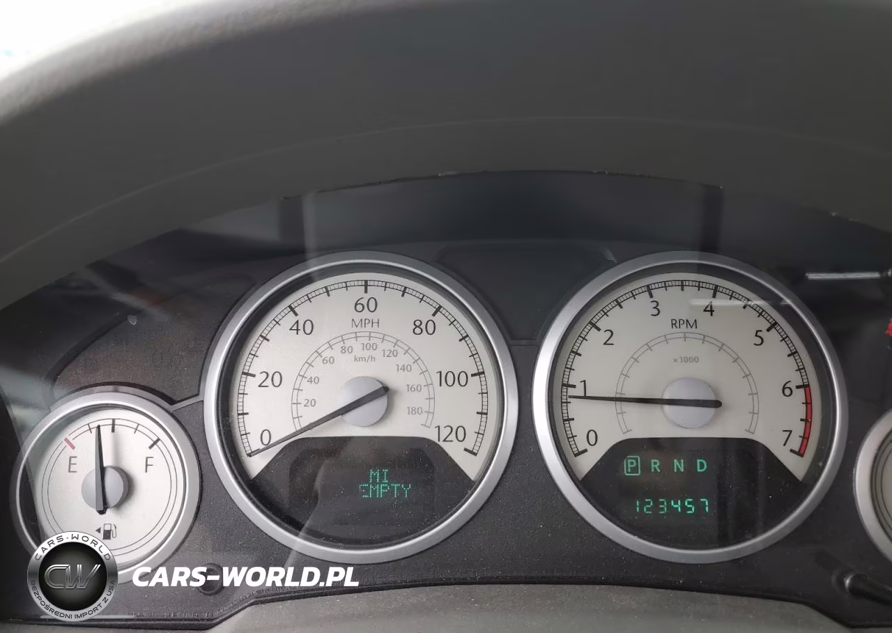 2008 Chrysler Town & Country Touring VIN:2A8HR54P08R714024 - 9