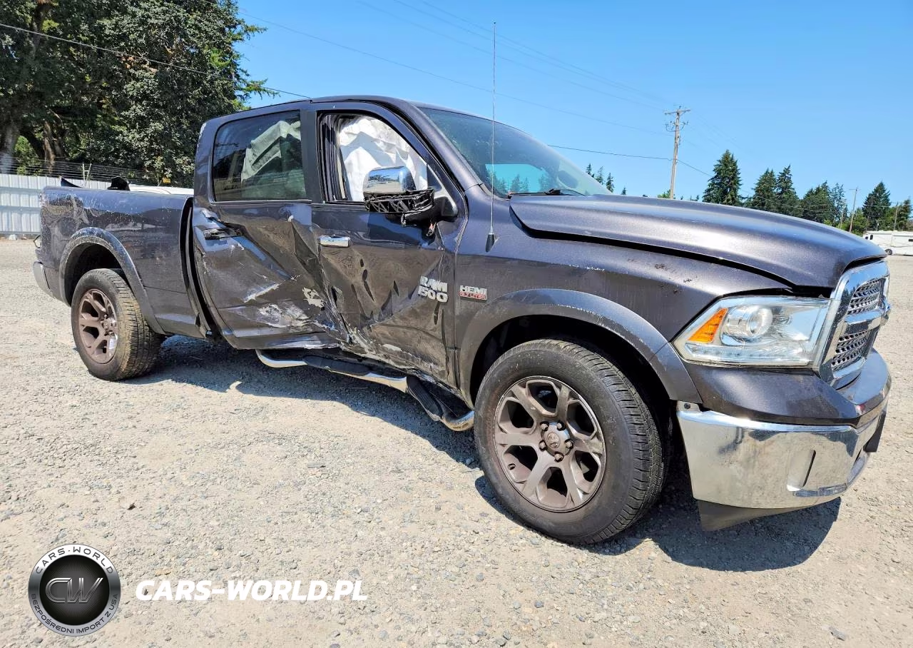 2017 Ram 1500 Laramie VIN:1C6RR7VT5HS774518 - 4