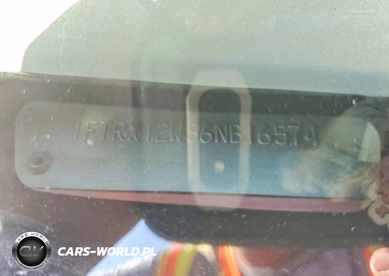 2006 Ford F150 VIN:1FTRX12W56NB16574 - 12