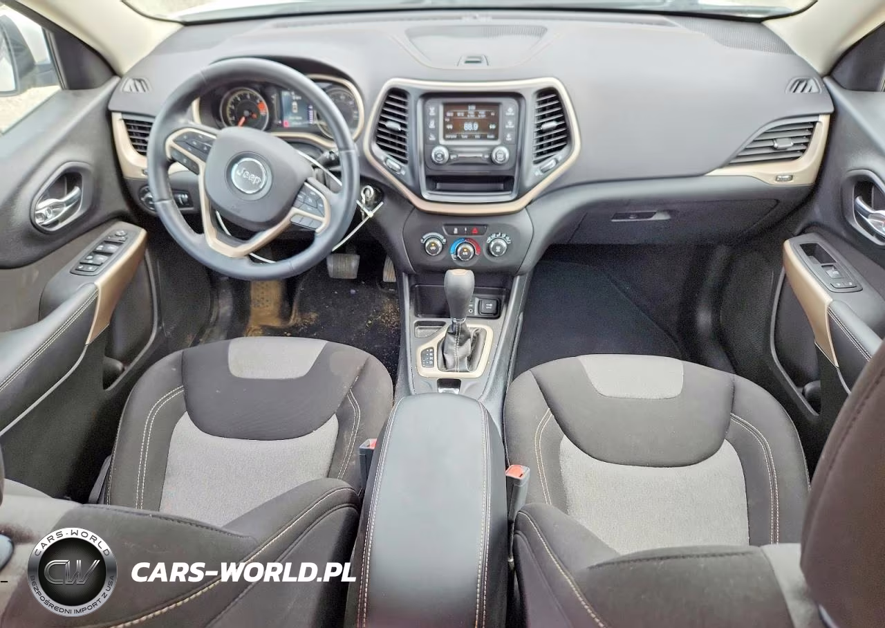2018 Jeep Cherokee Latitude VIN:1C4PJLCB5JD542487 - 8