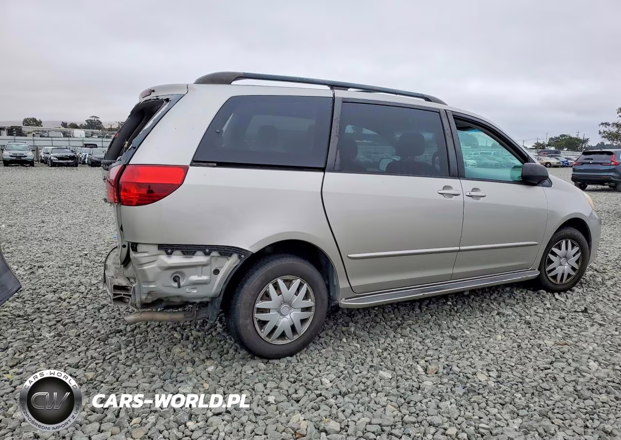 2004 Toyota Sienna Le 8 Passenger VIN:5TDZA23C14S209837 - 3