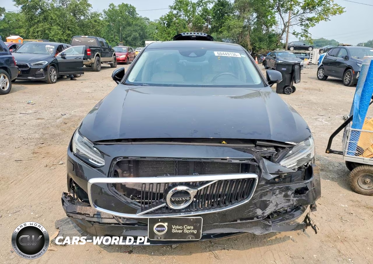 2018 Volvo S90 T6 Momentum VIN:LVY992MK1JP024703 - 5