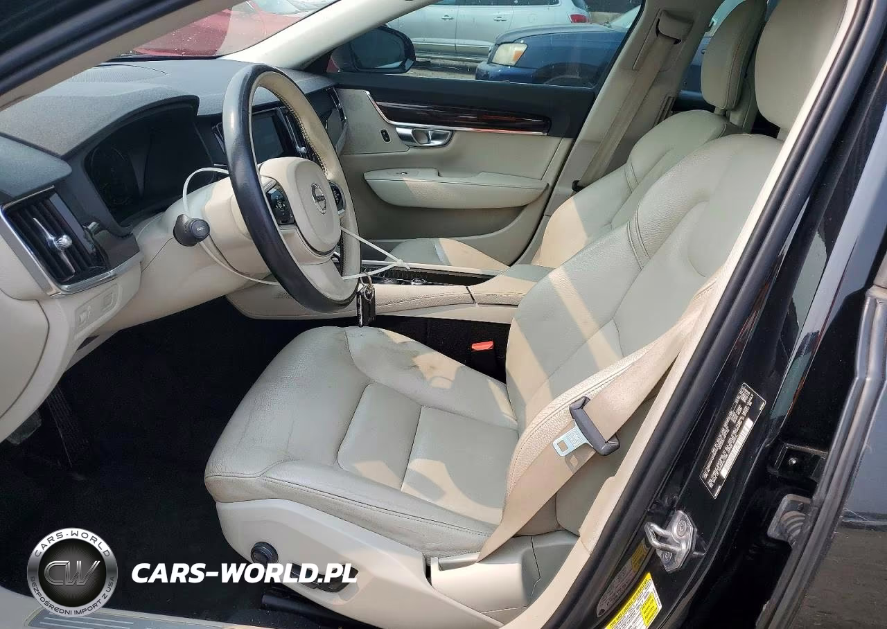 2018 Volvo S90 T6 Momentum VIN:LVY992MK1JP024703 - 7