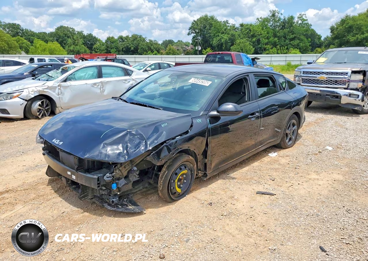 2025 Kia K4 Lxs VIN:3KPFT4DE9SE185884 - 1