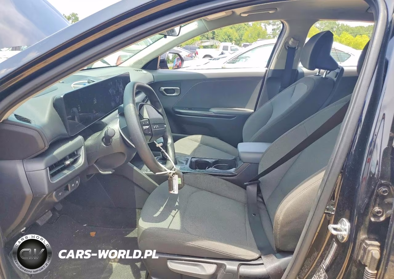 2025 Kia K4 Lxs VIN:3KPFT4DE9SE185884 - 7