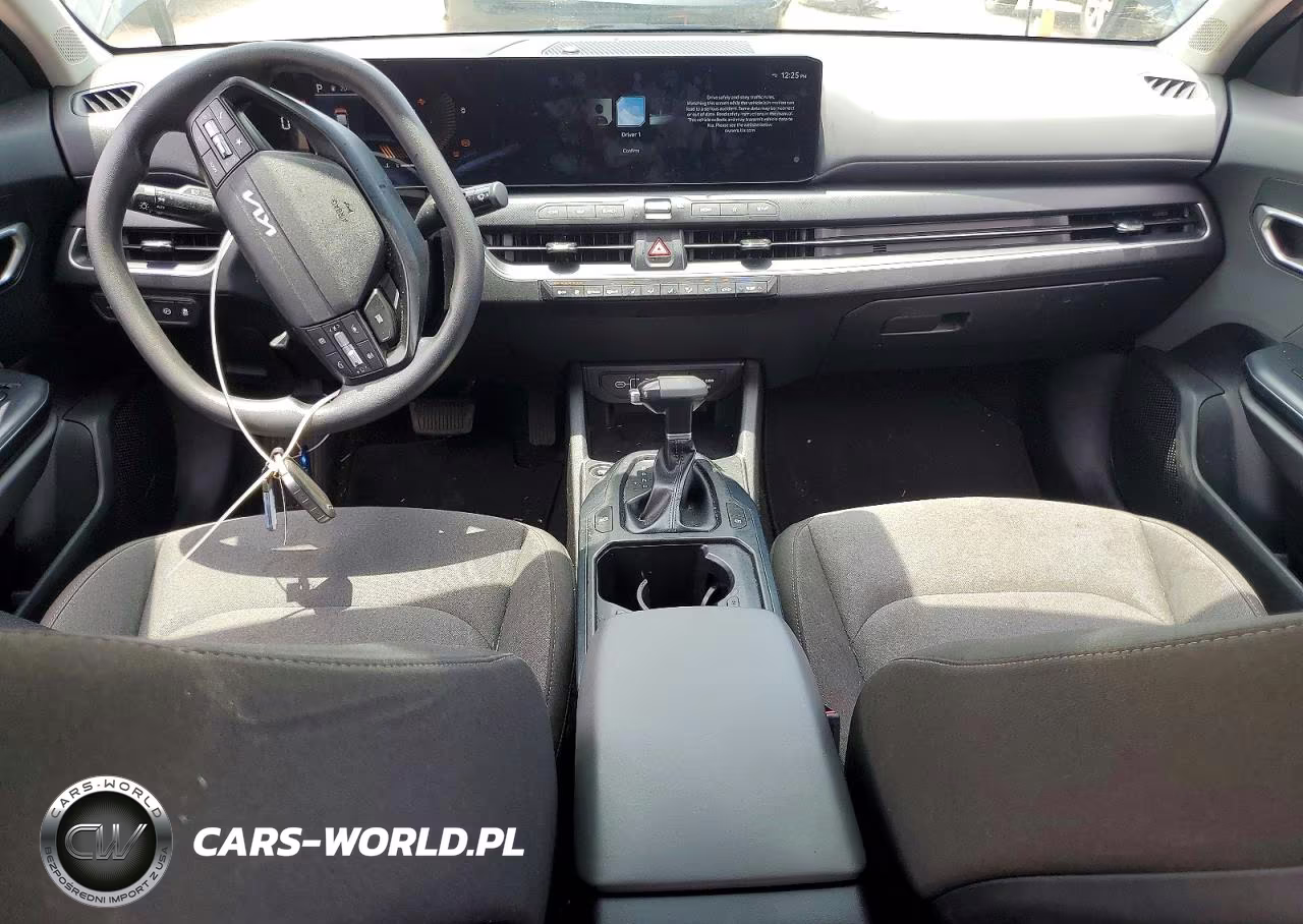 2025 Kia K4 Lxs VIN:3KPFT4DE9SE185884 - 8