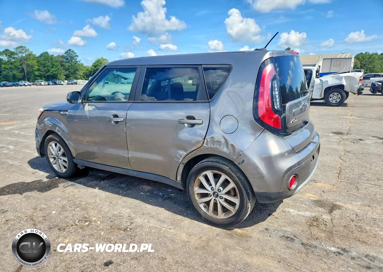 2018 Kia Soul + VIN:KNDJP3A53J7536221 - 2