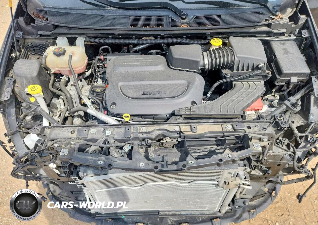 2019 Chrysler Pacifica Touring Plus VIN:2C4RC1FGXKR742035 - 12