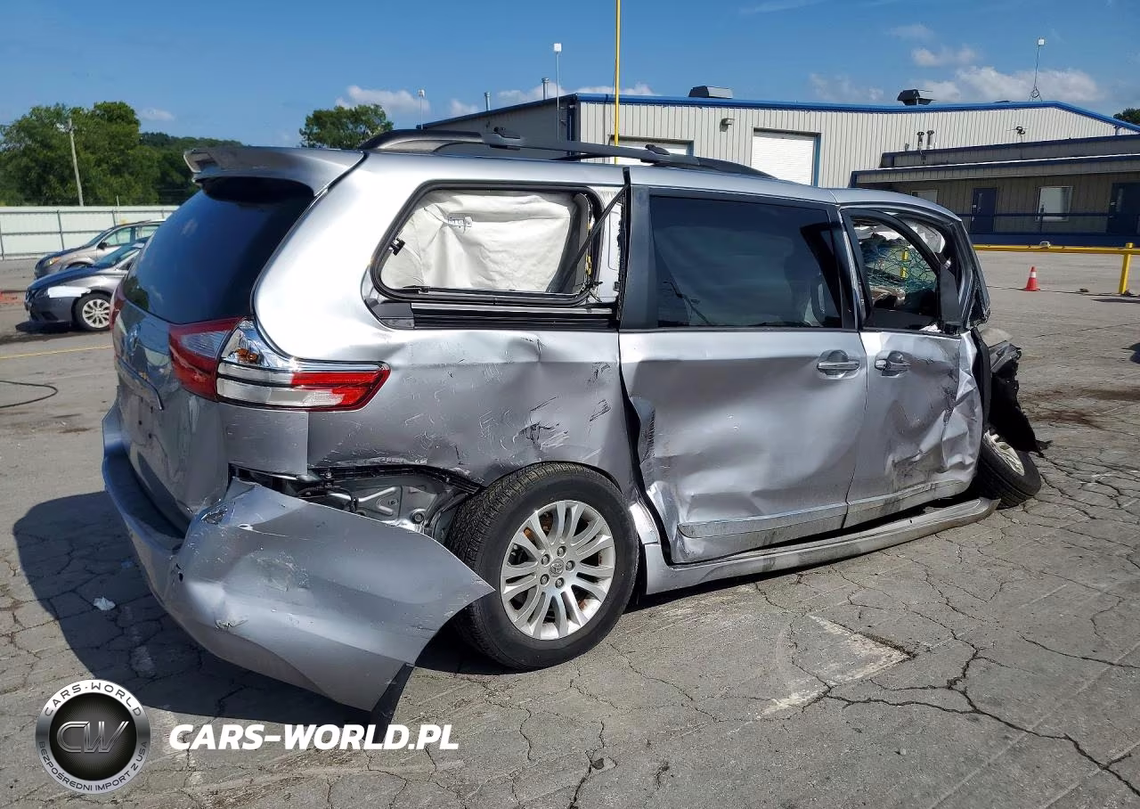 2015 Toyota Sienna Xle 8-Passenger VIN:5TDYK3DC4FS651043 - 3