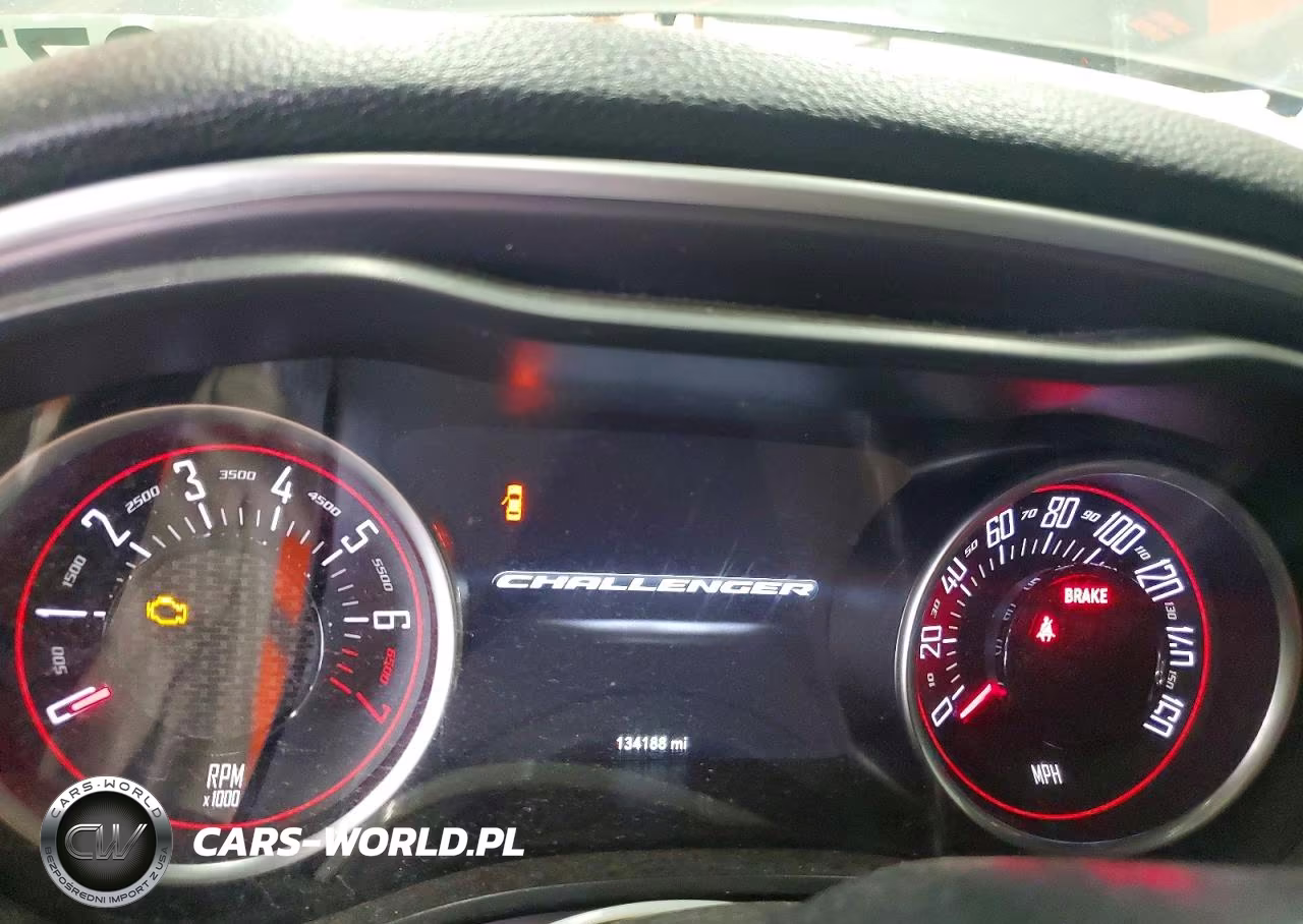 2019 Dodge Challenger Sxt VIN:2C3CDZAG8KH668892 - 9