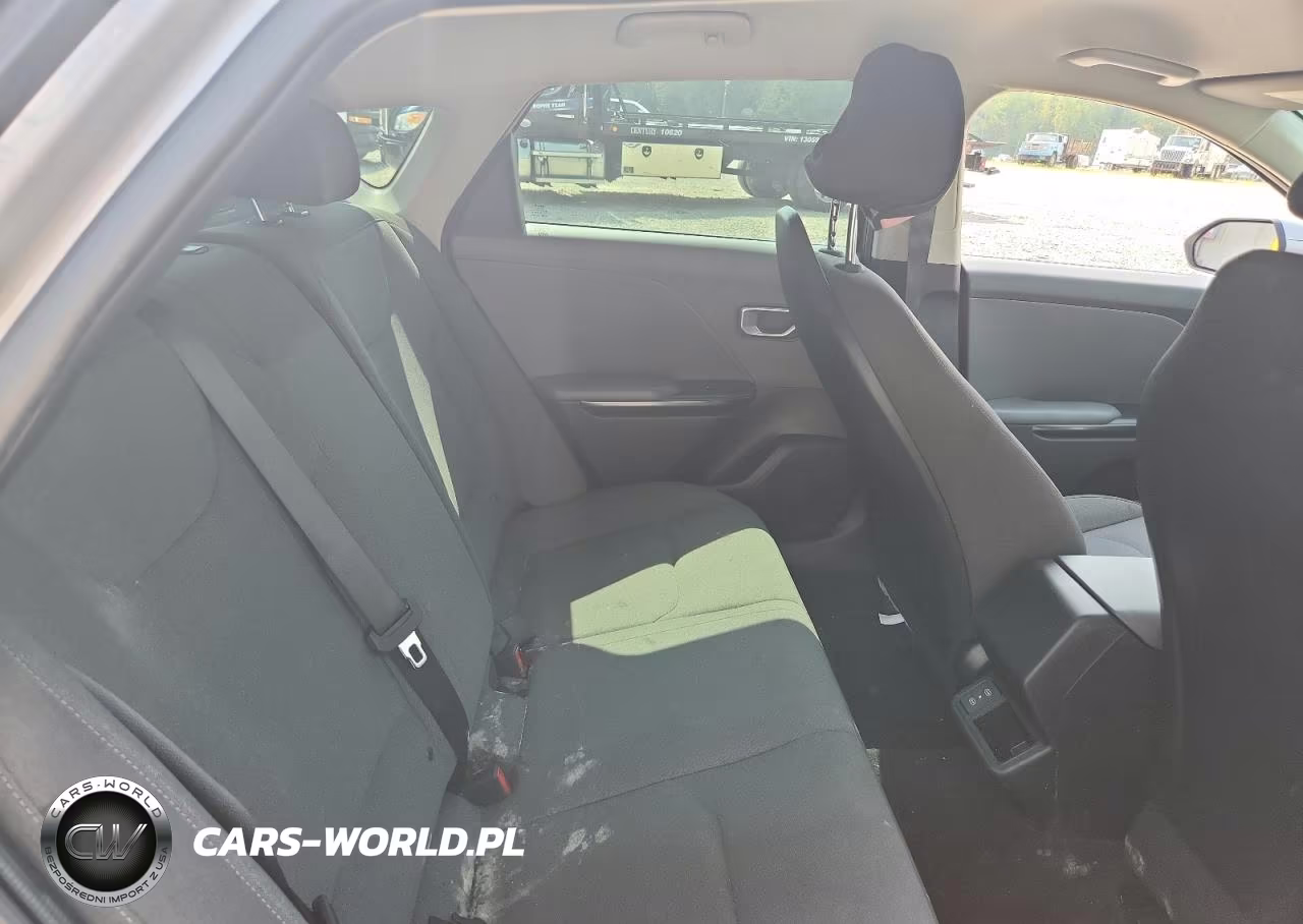 2025 Kia K4 Lxs VIN:3KPFT4DE3SE024852 - 10