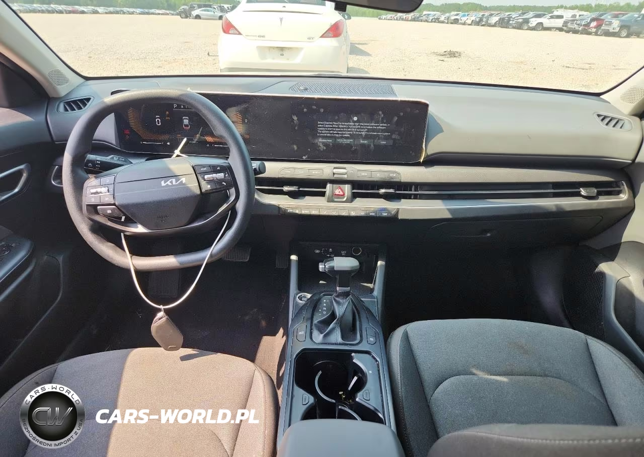 2025 Kia K4 Lxs VIN:3KPFT4DE3SE024852 - 8