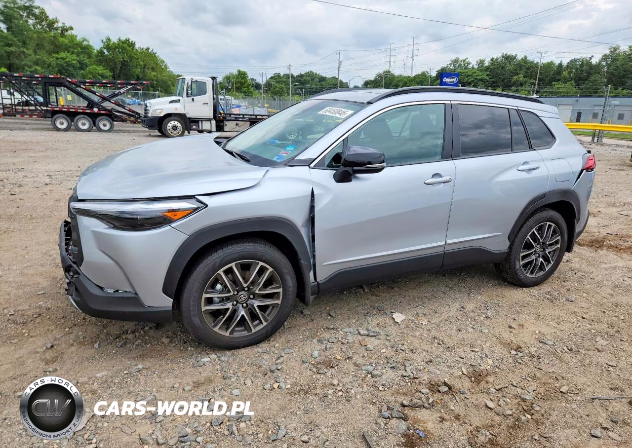 2026 Toyota Corolla Cross Xle VIN:7MUDAABG5TV187337 - 1