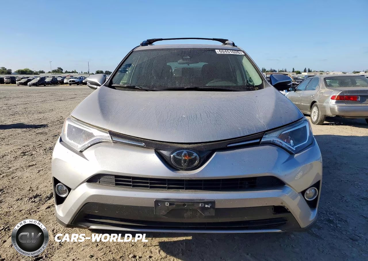 2018 Toyota Rav4 Xle VIN:JTMWFREV6JJ200300 - 5
