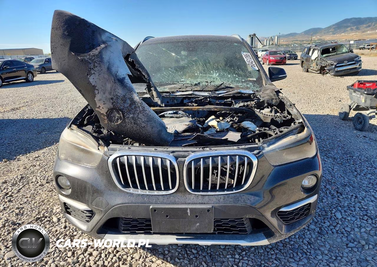 2018 BMW X1 xDrive28I VIN:WBXHT3C39J5F92199 - 5