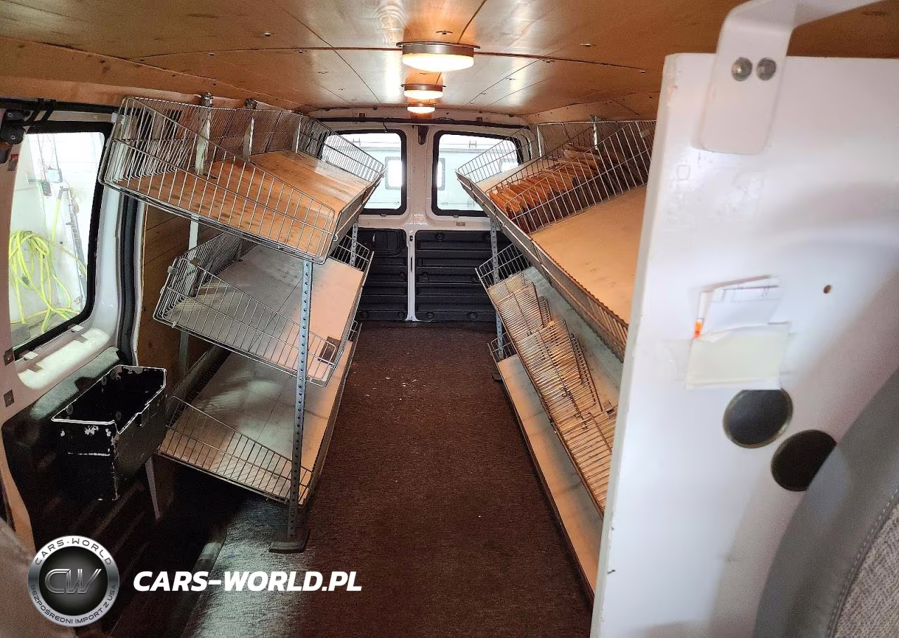 2012 Chevrolet Express G2500 VIN:1GCWGGCA6C1122458 - 10