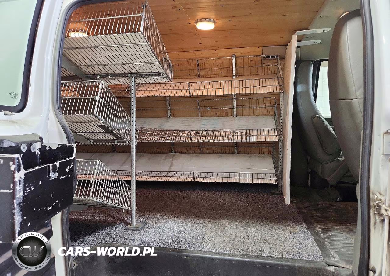 2012 Chevrolet Express G2500 VIN:1GCWGGCA6C1122458 - 11