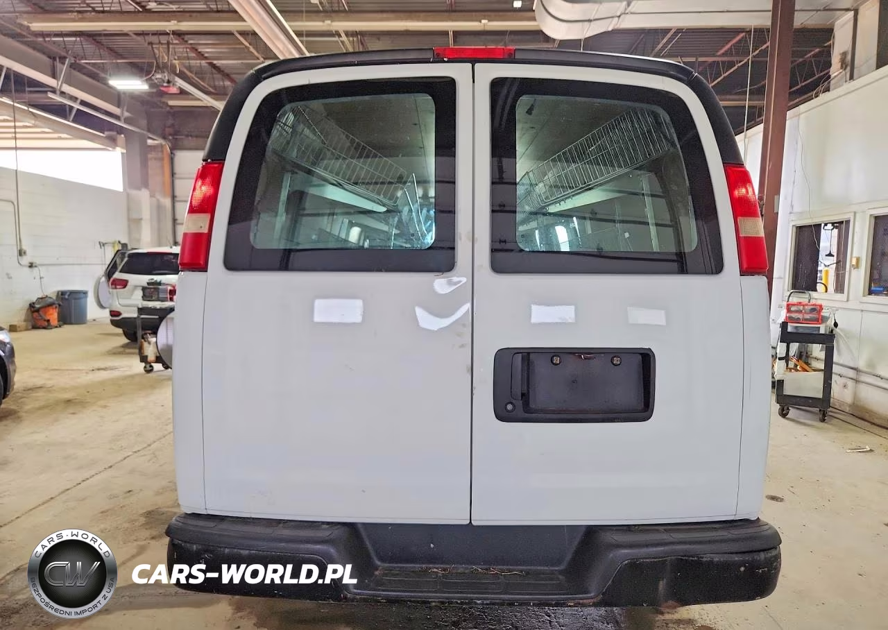 2012 Chevrolet Express G2500 VIN:1GCWGGCA6C1122458 - 6