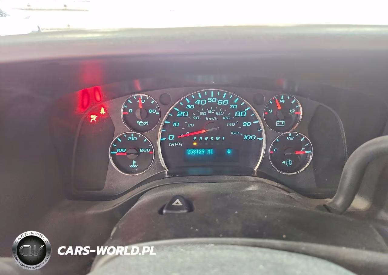 2012 Chevrolet Express G2500 VIN:1GCWGGCA6C1122458 - 9