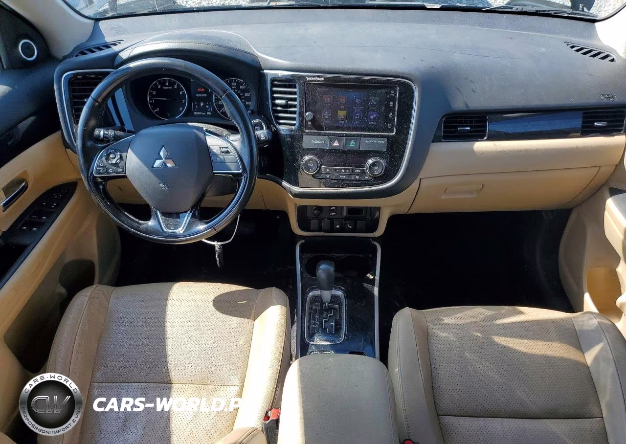 2018 Mitsubishi Outlander VIN:JA4AZ3A3XJZ000566 - 8