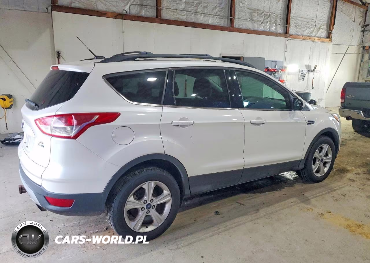 2016 Ford Escape Se VIN:1FMCU9G9XGUA74373 - 3