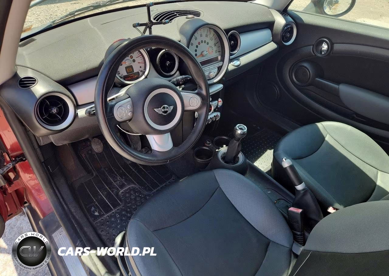 2009 Mini Cooper Clubman VIN:WMWML33579TP97387 - 8