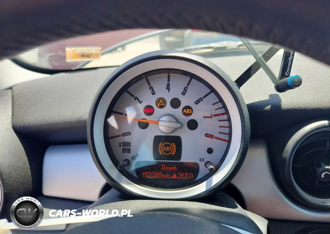 2009 Mini Cooper Clubman VIN:WMWML33579TP97387 - 9