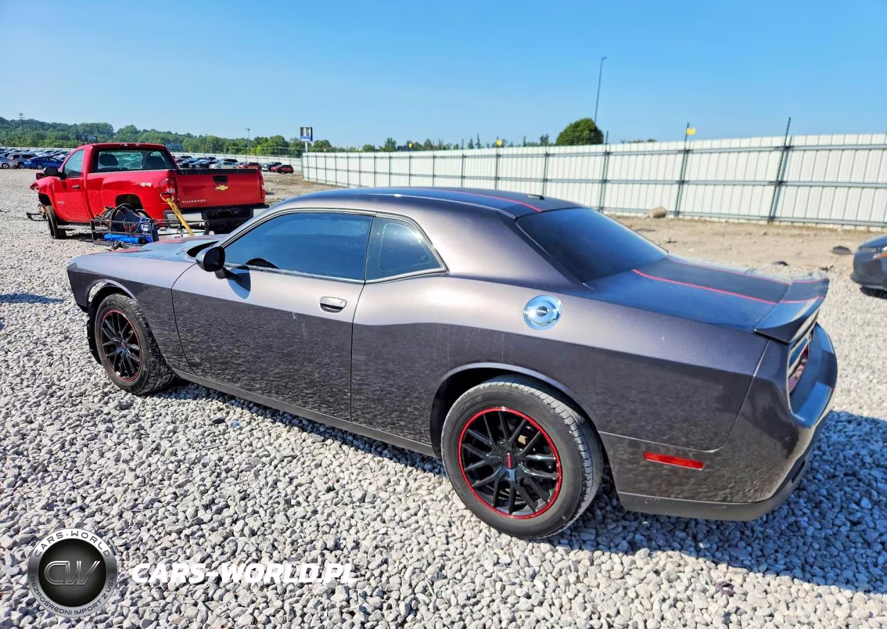2018 Dodge Challenger Sxt VIN:2C3CDZAG9JH321943 - 2