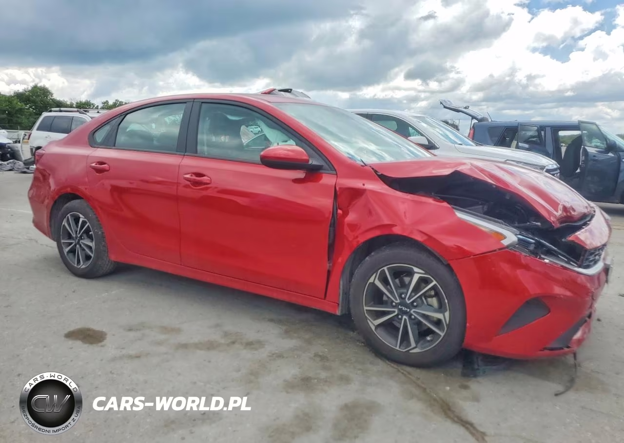 2024 Kia Forte Lxs VIN:3KPF24AD7RE736046 - 4