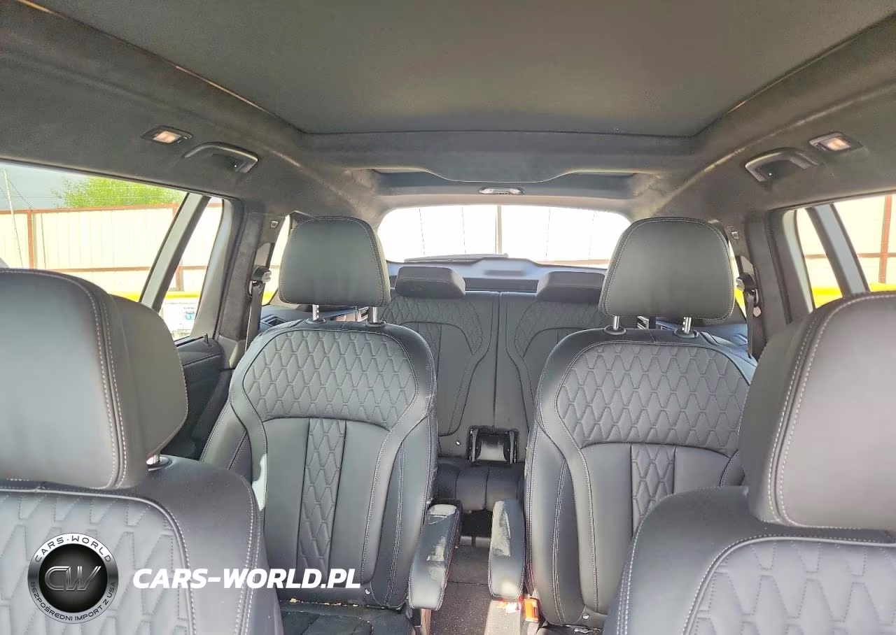 2025 BMW X7 xDrive40I VIN:5UX23EM02S9Y00044 - 10