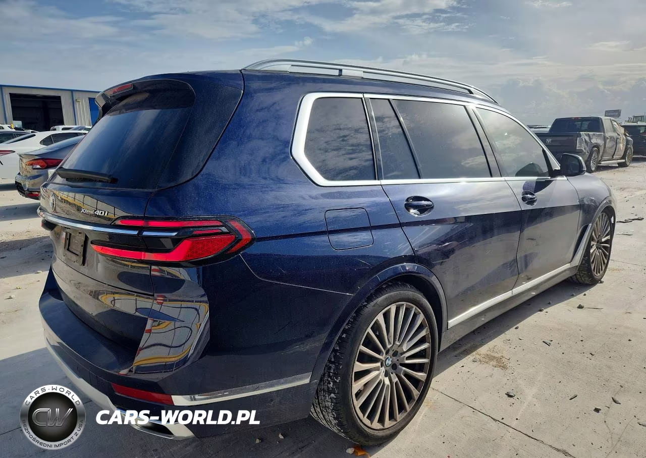 2025 BMW X7 xDrive40I VIN:5UX23EM02S9Y00044 - 3