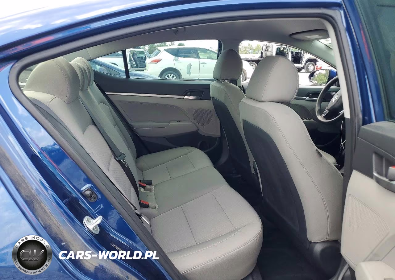 2019 Hyundai Elantra Se VIN:5NPD74LF4KH496267 - 10
