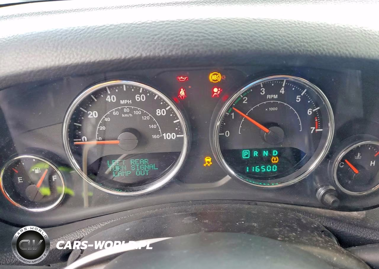 2014 Jeep Wrangler Unlimited Sahara VIN:1C4BJWEG5EL283533 - 9