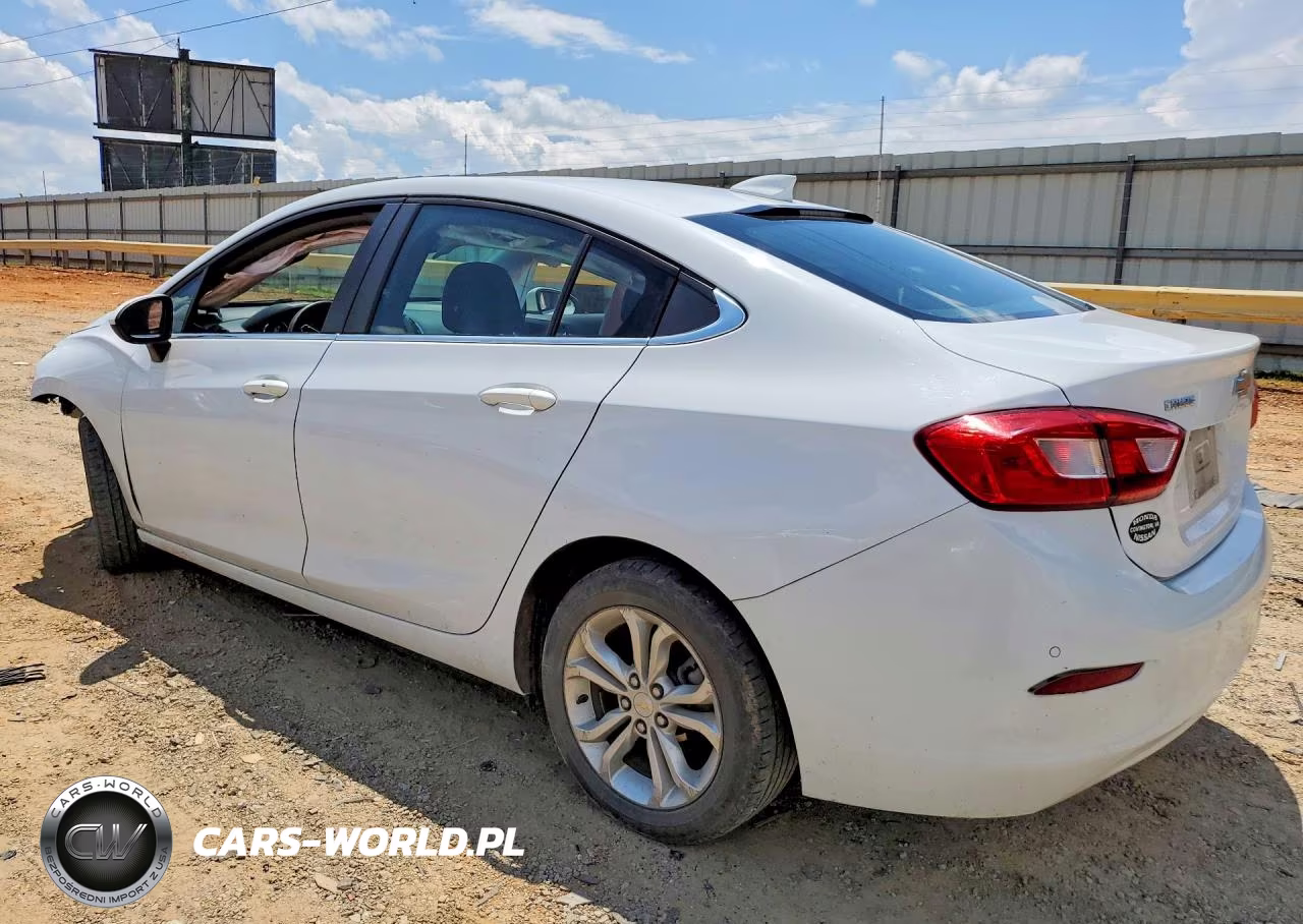 2019 Chevrolet Cruze Lt VIN:1G1BE5SM5K7115235 - 2