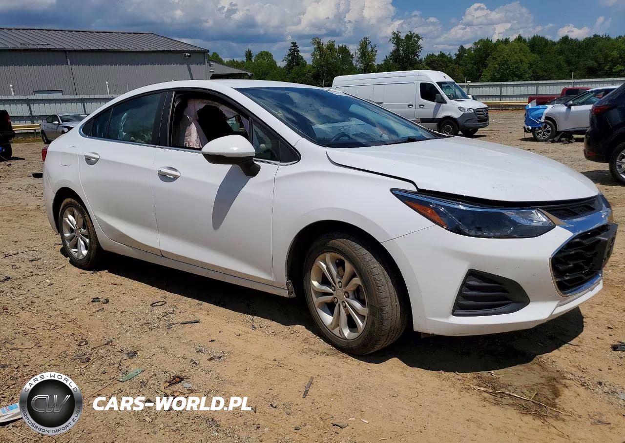 2019 Chevrolet Cruze Lt VIN:1G1BE5SM5K7115235 - 4