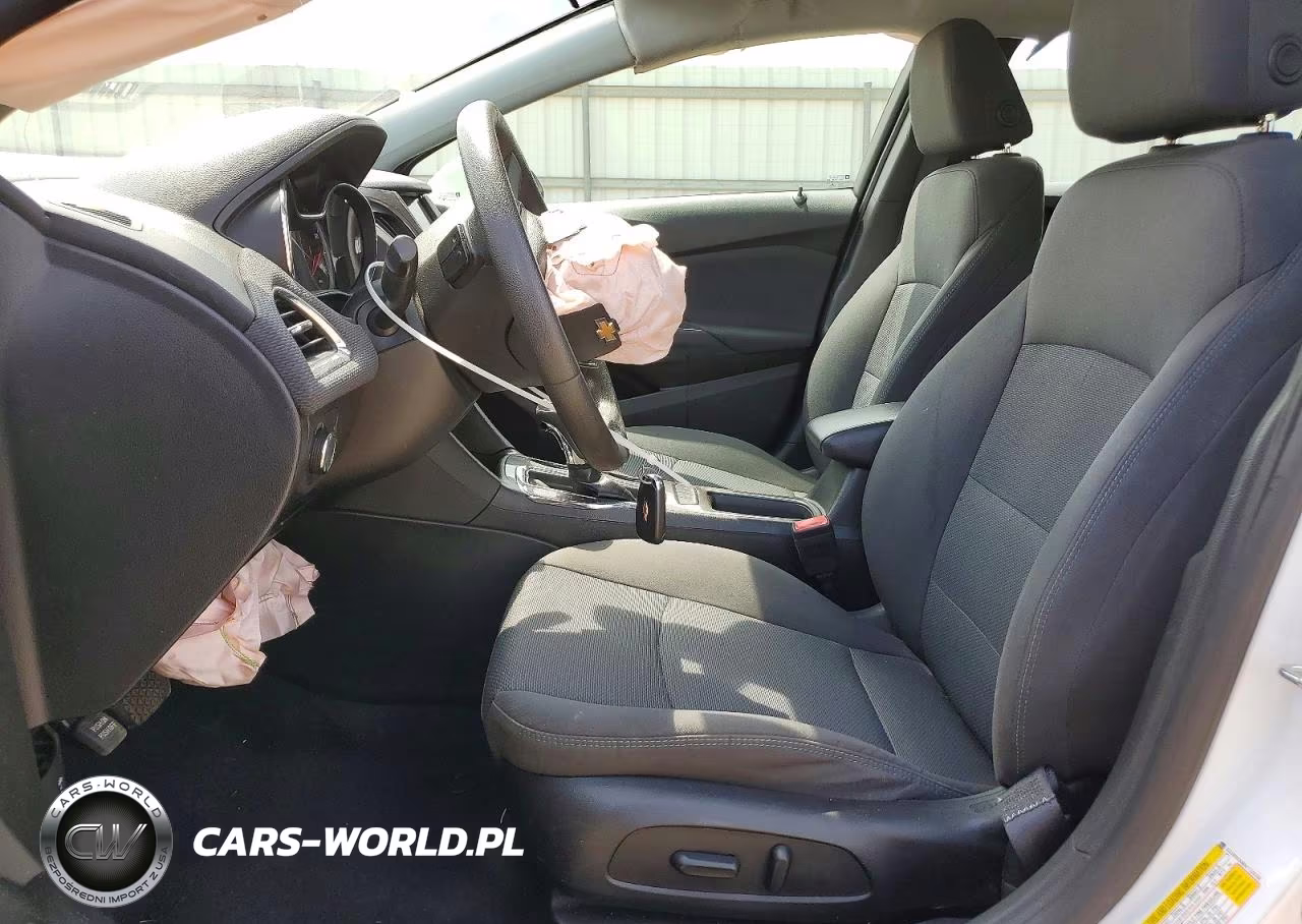 2019 Chevrolet Cruze Lt VIN:1G1BE5SM5K7115235 - 7