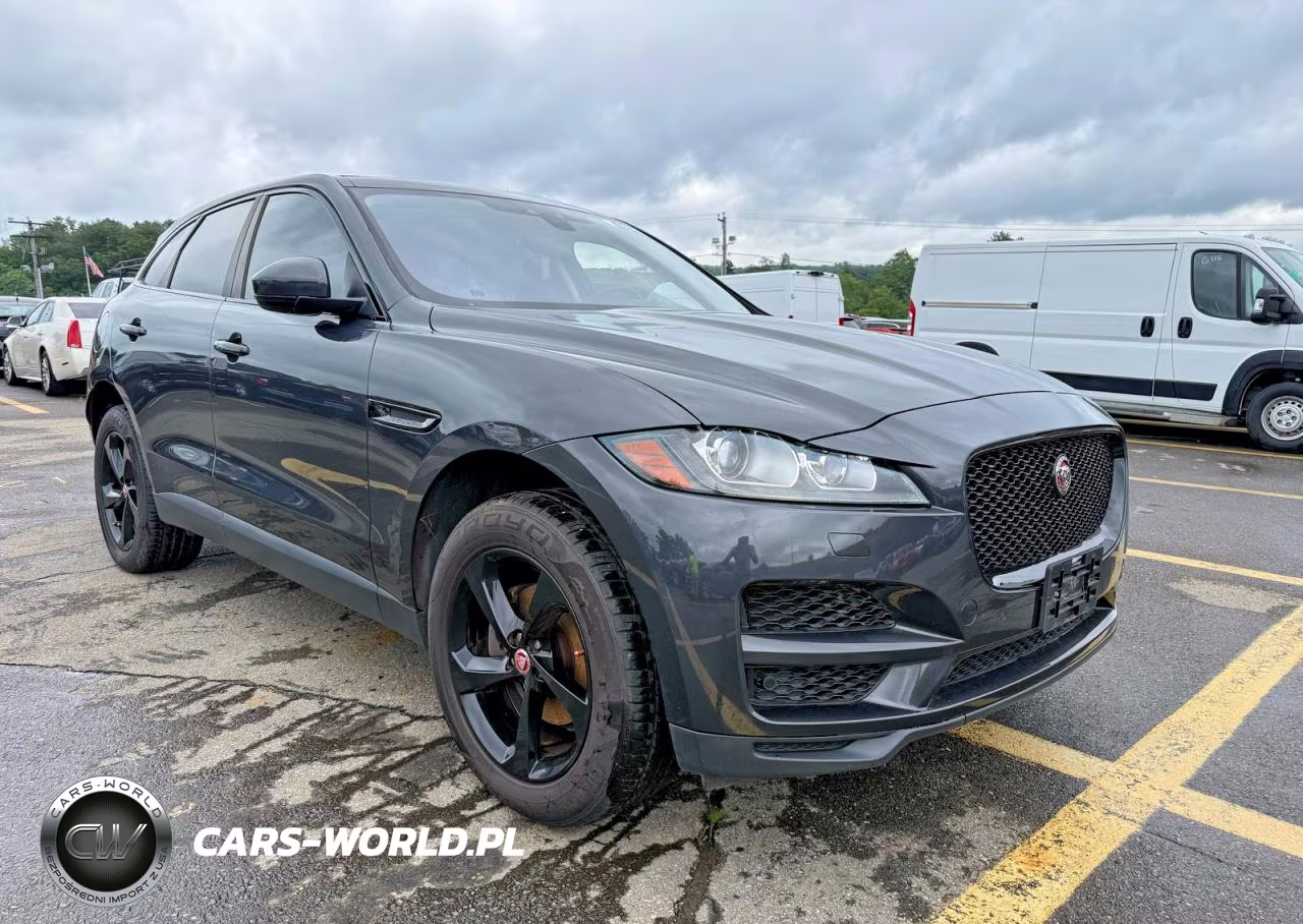 2017 Jaguar F-Pace Prestige