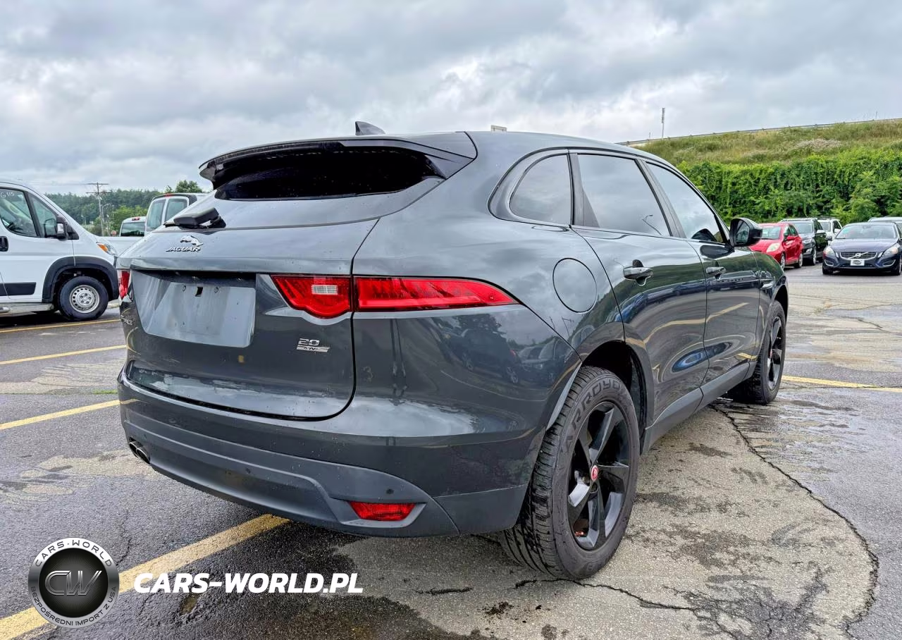 2017 Jaguar F-Pace Prestige VIN:SADCK2BN0HA087453 - 4