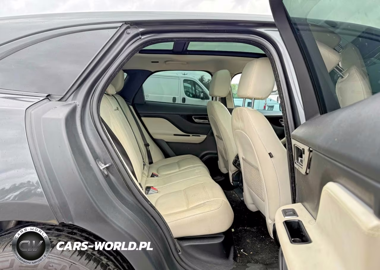 2017 Jaguar F-Pace Prestige VIN:SADCK2BN0HA087453 - 6