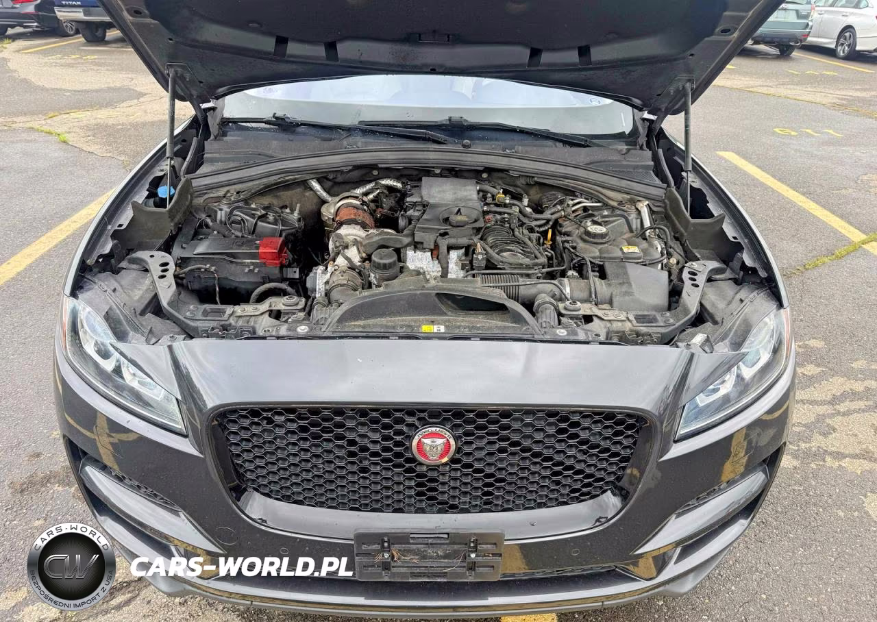 2017 Jaguar F-Pace Prestige VIN:SADCK2BN0HA087453 - 7