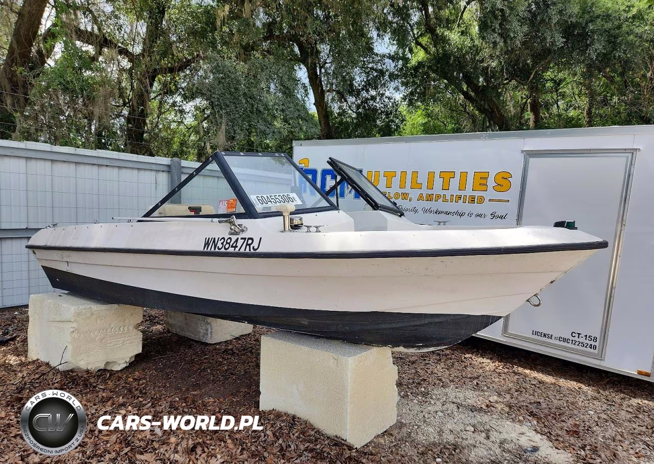 1999 Pacific Mariner 15 - Boat