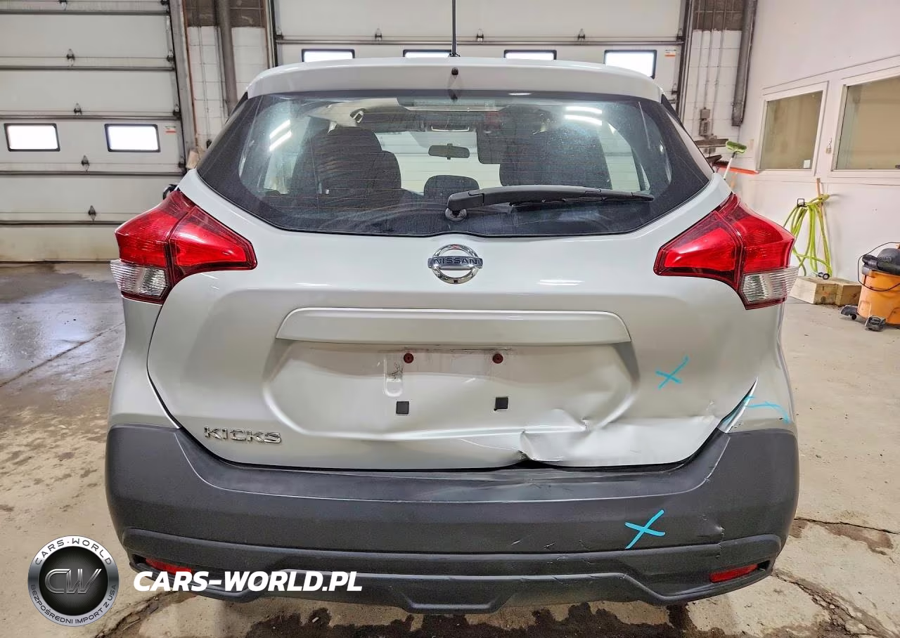 2019 Nissan Kicks S VIN:3N1CP5CU6KL569142 - 6