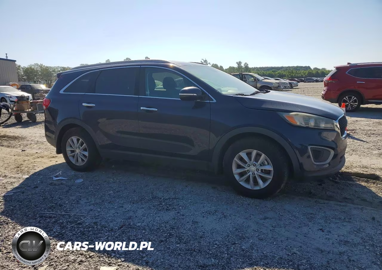 2016 Kia Sorento Lx V6 VIN:5XYPG4A5XGG162444 - 4