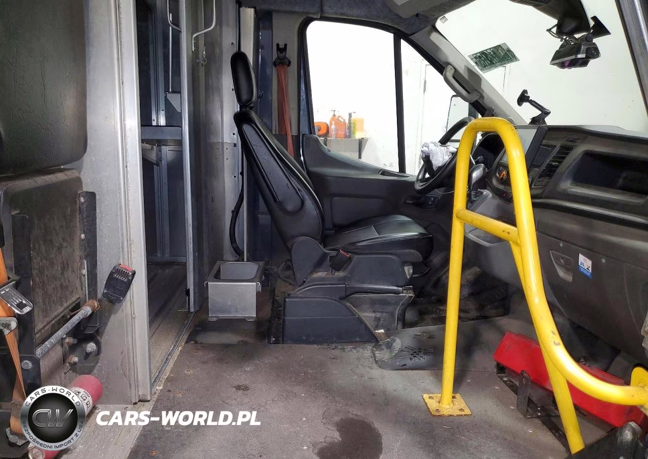 2021 Ford Transit Delivery Truck VIN:1FDDF6P89MKA17190 - 11