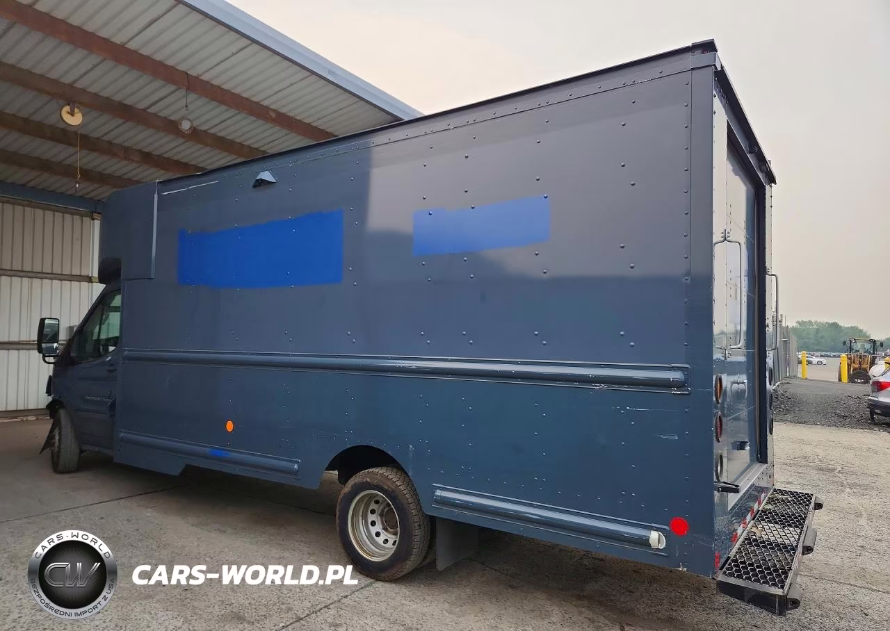 2021 Ford Transit Delivery Truck VIN:1FDDF6P89MKA17190 - 2